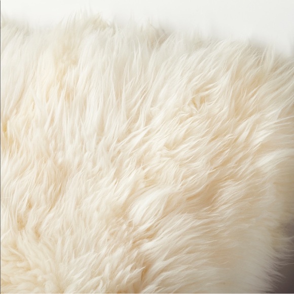 Cushion cover. - Picture 2 of 6